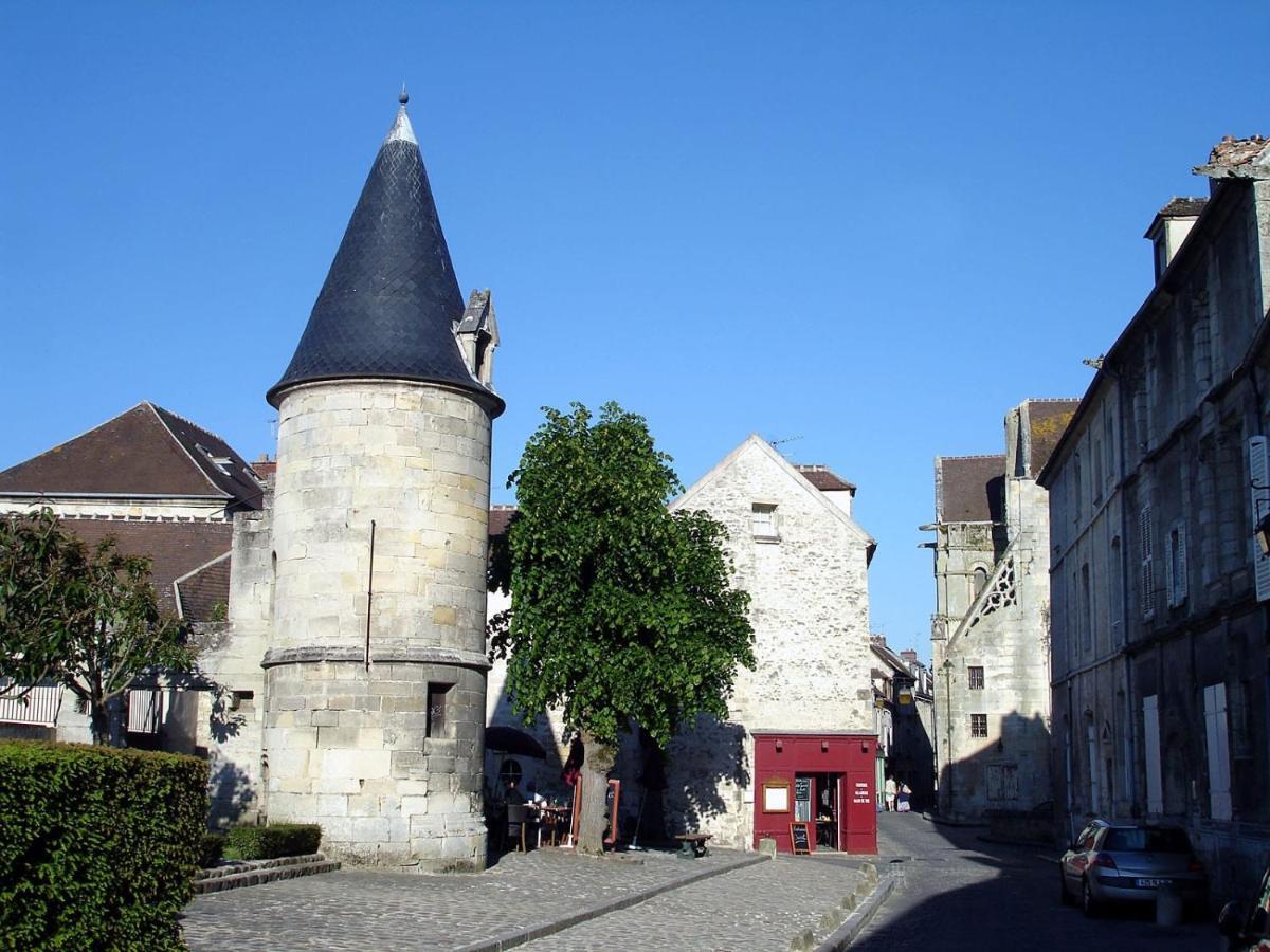 Duplex Cosy Flat - Hyper-Centre Senlis Apartment Senlis  Bagian luar foto